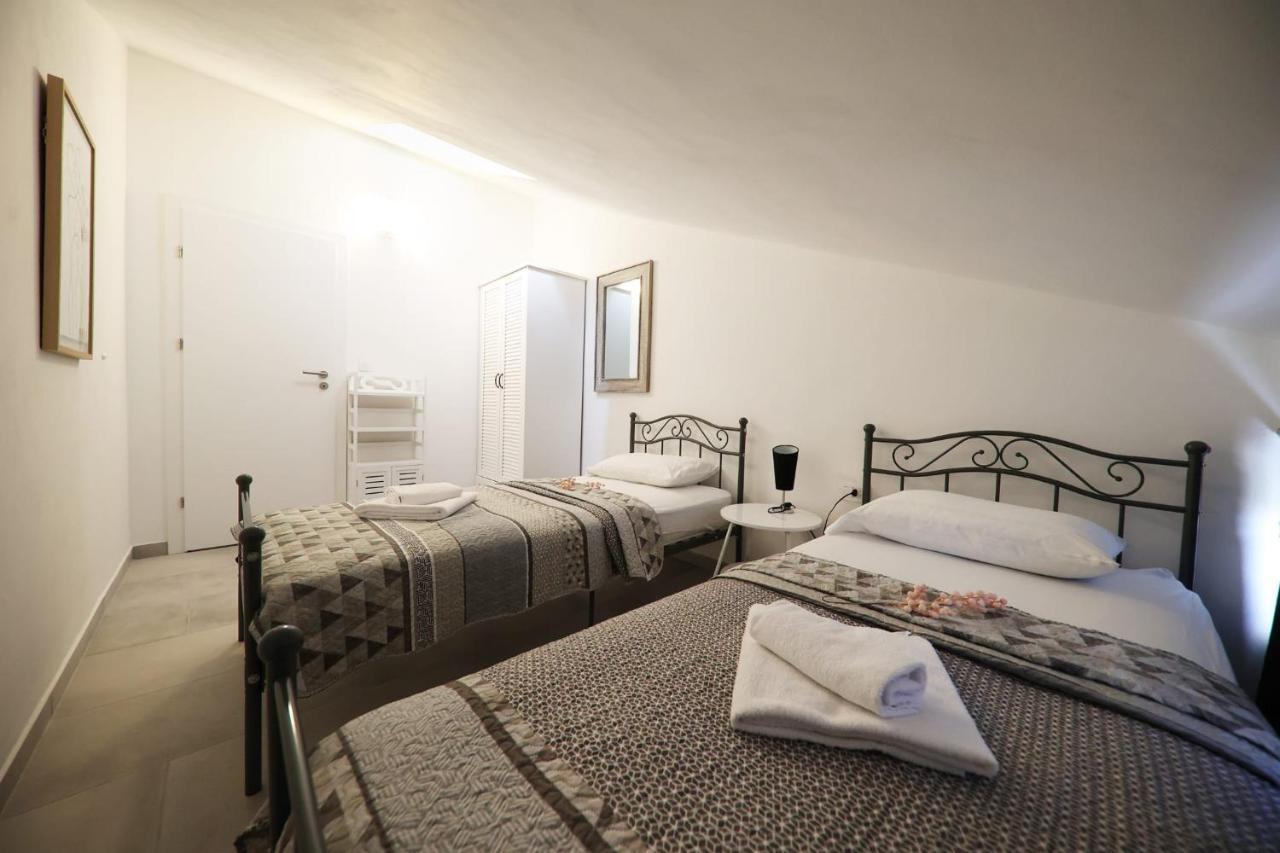 Apartment Rosso Zara Esterno foto